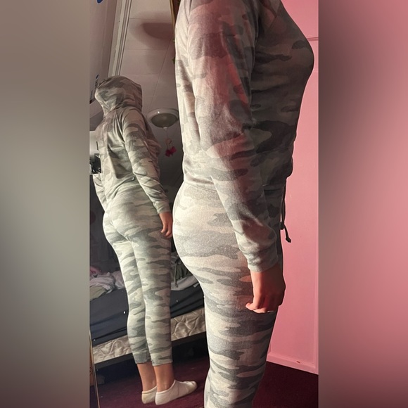 Camo pj set - Picture 2 of 4